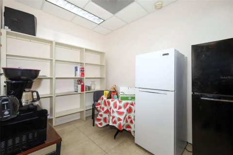 Immobilier commercial à louer à Orlando, Floride: 288 m2 № 2355744 - photo 15