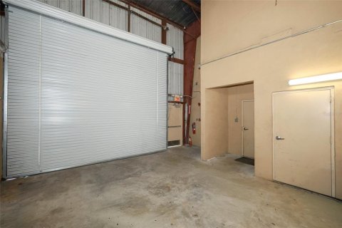 Immobilier commercial à louer à Orlando, Floride: 288 m2 № 2355744 - photo 19