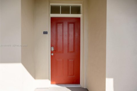 Купить кондоминиум в Киссимми, Флорида 3 спальни, № 2006153 - фото 3