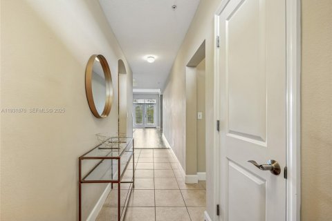 Купить кондоминиум в Киссимми, Флорида 3 спальни, № 2006153 - фото 4