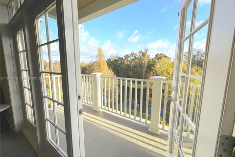 Кондоминиум с 3 спальнями в Киссимми, Флорида № 2006153