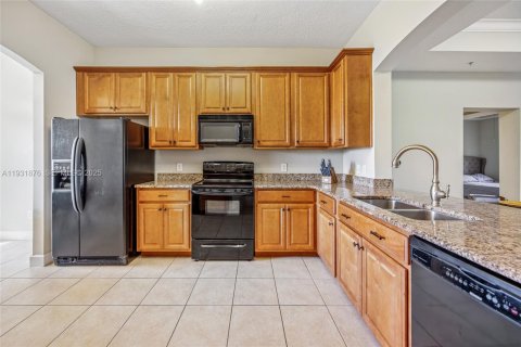 Купить кондоминиум в Киссимми, Флорида 3 спальни, № 2006153 - фото 13