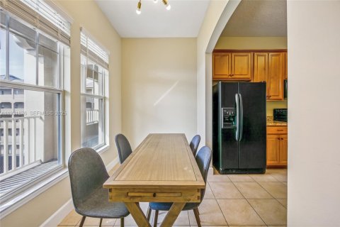 Купить кондоминиум в Киссимми, Флорида 3 спальни, № 2006153 - фото 7