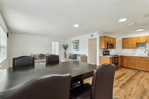 Casa en venta en Orlando, Florida, 3 dormitorios, 129.32 m2 № 1512023 - foto 11