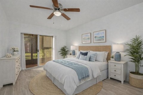 Condo in Palm Harbor, Florida, 2 bedrooms  № 2207572 - photo 12