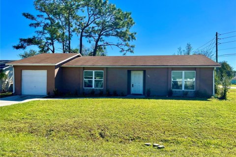 House in Kissimmee, Florida 2 bedrooms, 97.18 sq.m. № 2280687