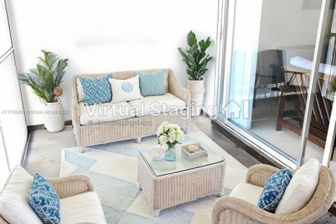 Condominio en alquiler en Hallandale Beach, Florida, 2 dormitorios, 93.83 m2 № 1937771 - foto 23