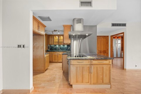 Copropriété à louer à Miami, Floride: 1 chambre, 73.39 m2 № 1971344 - photo 5