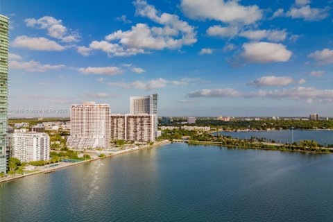 Copropriété à louer à Miami, Floride: 1 chambre, 73.39 m2 № 1971344 - photo 24