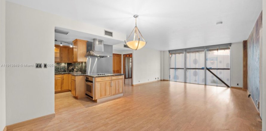 Condo à Miami, Floride, 1 chambre  № 1971344