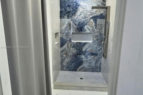 Villa ou maison à vendre à Miami, Floride: 3 chambres № 2055100 - photo 12