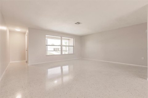 Villa ou maison à vendre à Venice, Floride: 2 chambres, 117.06 m2 № 1782731 - photo 18