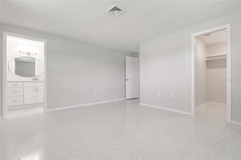 Villa ou maison à vendre à Venice, Floride: 2 chambres, 117.06 m2 № 1782731 - photo 19