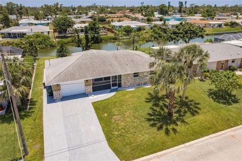 Villa ou maison à vendre à Venice, Floride: 2 chambres, 117.06 m2 № 1782731 - photo 1