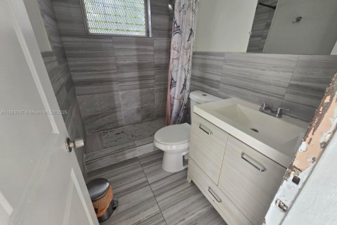 Condominio en alquiler en Miami, Florida, 1 dormitorio, 51.19 m2 № 1932018 - foto 19