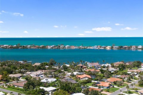 Townhouse in Nokomis, Florida 2 bedrooms, 137.96 sq.m. № 1736365 - photo 10