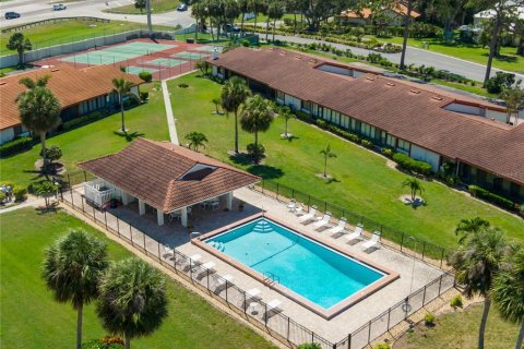 Townhouse in Nokomis, Florida 2 bedrooms, 137.96 sq.m. № 1736365 - photo 7