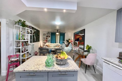 Condo in Pompano Beach, Florida, 1 bedroom № 2189655 - photo 26
