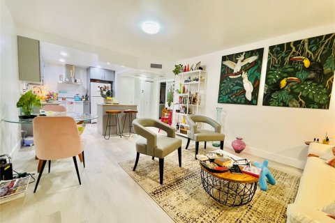 Condo in Pompano Beach, Florida, 1 bedroom № 2189655 - photo 23