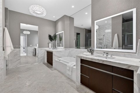 Купить кондоминиум в Майами, Флорида 3 спальни, 235.23м2, № 1996875 - фото 25