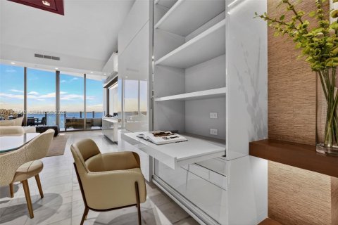 Купить кондоминиум в Майами, Флорида 3 спальни, 235.23м2, № 1996875 - фото 13