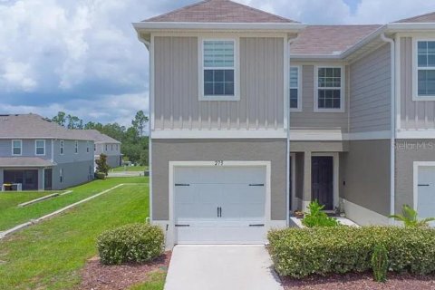 Touwnhouse à Davenport, Floride 3 chambres, 131.27 m2 № 2432732