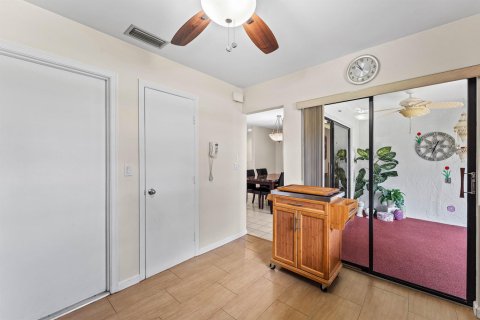 Apartamento en alquiler en Boynton Beach, Florida, 2 dormitorios, 130.43 m2 № 2087919 - foto 9