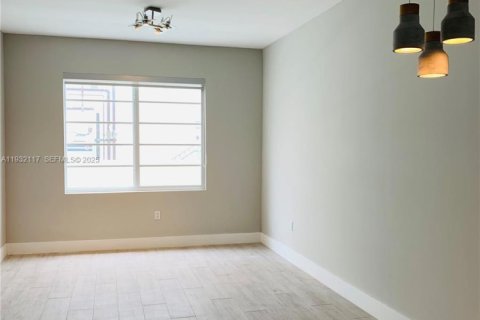 Снять в аренду квартиру в Майами-Бич, Флорида 1 спальня, 58.99м2, № 1990595 - фото 6