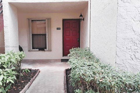 Condominio en alquiler en Pembroke Pines, Florida, 2 dormitorios, 81.75 m2 № 1967812 - foto 12