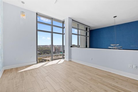 Condo in Orlando, Florida, 2 bedrooms  № 2379598 - photo 22
