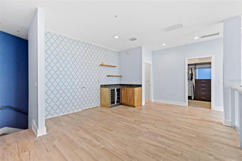 Condo in Orlando, Florida, 2 bedrooms  № 2379598 - photo 24