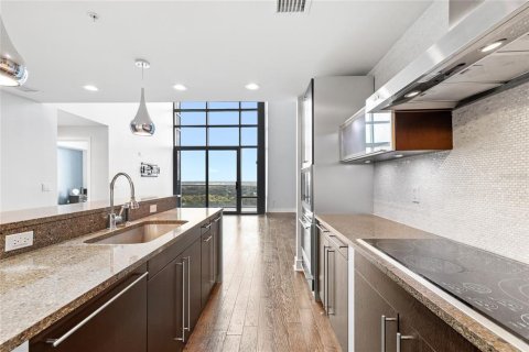 Condo in Orlando, Florida, 2 bedrooms  № 2379598 - photo 6