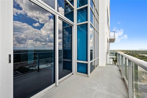 Condo in Orlando, Florida, 2 bedrooms  № 2379598 - photo 7