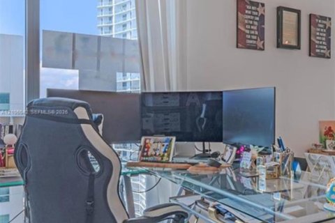 Copropriété à louer à Miami, Floride: 2 chambres, 116.59 m2 № 2414781 - photo 19