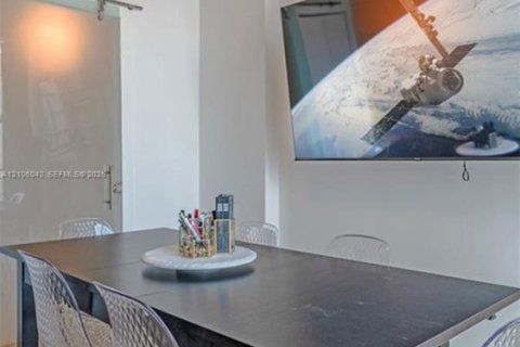 Copropriété à louer à Miami, Floride: 2 chambres, 116.59 m2 № 2414781 - photo 13