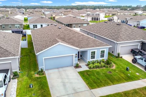 Casa en venta en Zephyrhills, Florida, 4 dormitorios, 187.76 m2 № 1828142 - foto 3