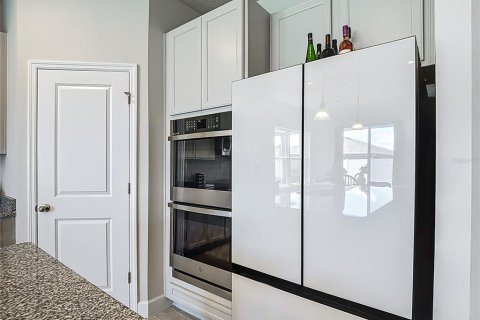 Casa en venta en Zephyrhills, Florida, 4 dormitorios, 187.76 m2 № 1828142 - foto 12