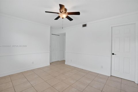 Townhouse in Plantation, Florida 3 bedrooms, 140.75 sq.m. № 2069646 - photo 21
