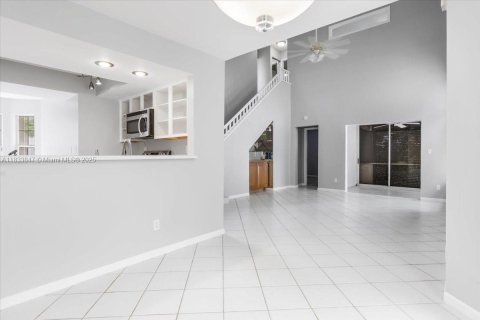 Купить виллу или дом в Бока-Ратон, Флорида 3 спальни, 146.97м2, № 1957921 - фото 10