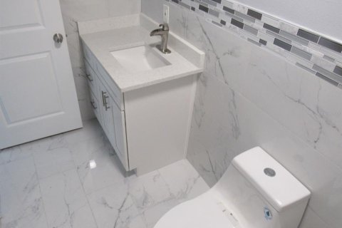 Купить виллу или дом в Тампа, Флорида 7 комнат, 93.27м2, № 1837464 - фото 16