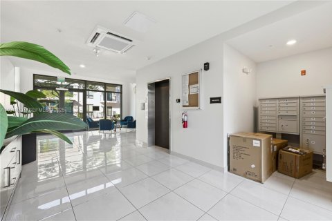 Снять в аренду кондоминиум в Дорал, Флорида 2 спальни, 104.42м2, № 1971048 - фото 18