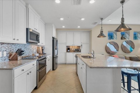 Condo in Bradenton, Florida, 3 bedrooms  № 1566554 - photo 4