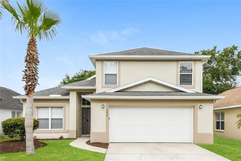 Casa en alquiler en Kissimmee, Florida, 4 dormitorios, 174.1 m2 № 1911493 - foto 1