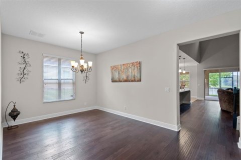 House in Apopka, Florida 4 bedrooms, 336.49 sq.m. № 1832748 - photo 11