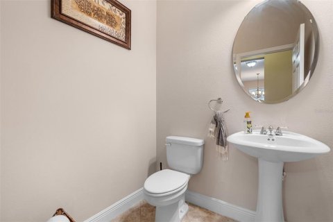 House in Apopka, Florida 4 bedrooms, 336.49 sq.m. № 1832748 - photo 9