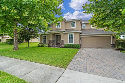 House in Apopka, Florida 4 bedrooms, 336.49 sq.m. № 1832748 - photo 3