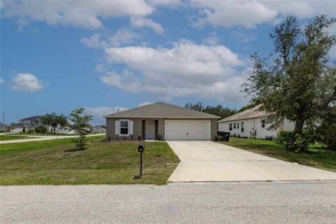 Casa en venta en Kissimmee, Florida, 4 dormitorios, 194.26 m2 № 1802301 - foto 1