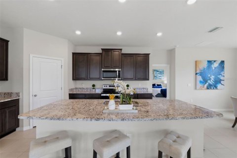 Villa ou maison à vendre à Wesley Chapel, Floride: 4 chambres, 258.92 m2 № 2147653 - photo 13