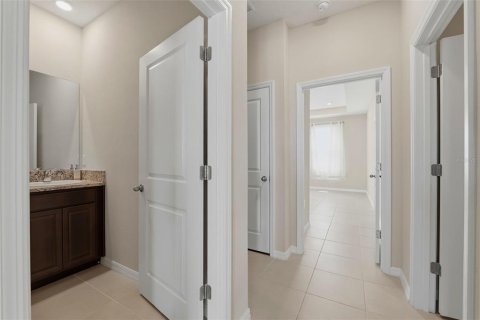 Villa ou maison à vendre à Wesley Chapel, Floride: 4 chambres, 258.92 m2 № 2147653 - photo 28