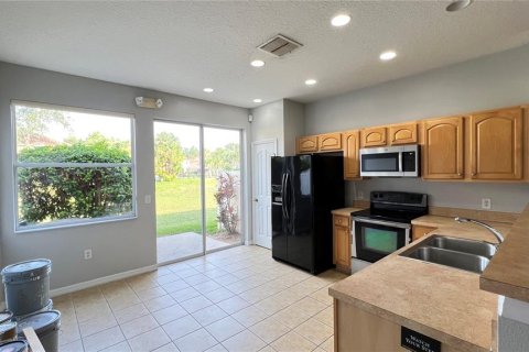 Townhouse in Kissimmee, Florida 3 bedrooms, 110.27 sq.m. № 1755037 - photo 16
